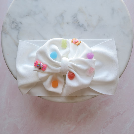 Sweet Tooth Messy Bow