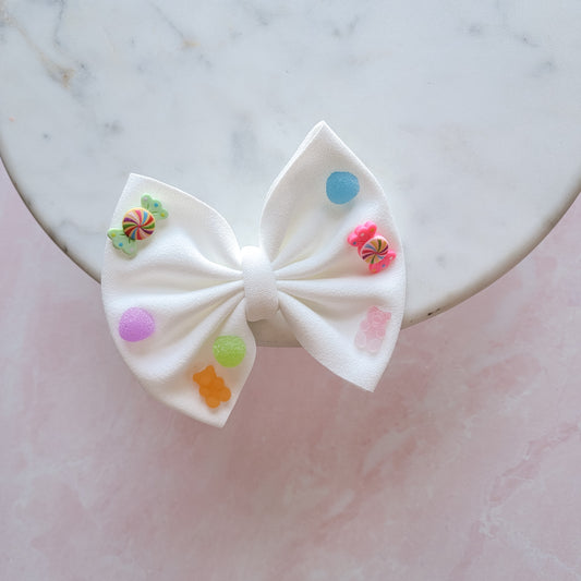Sweet Tooth Classic Bow
