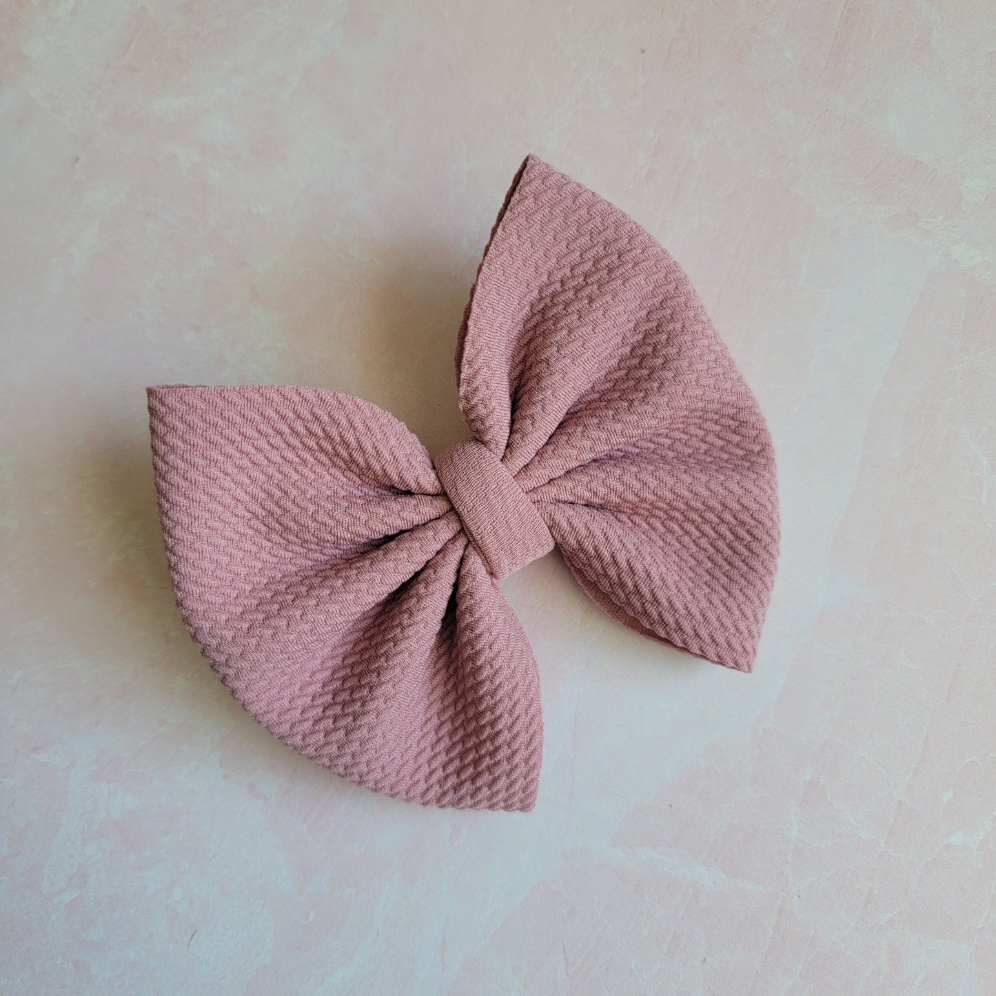 Mauve Classic Bow