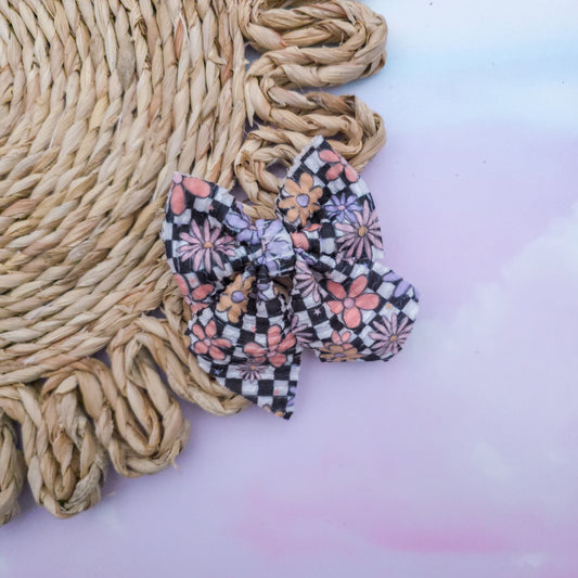 Checkered Daisies Sailor Mini