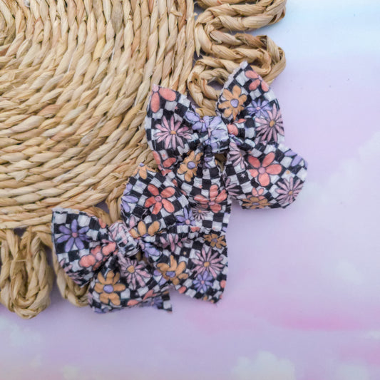 Checkered Daisies Sailor Piggies