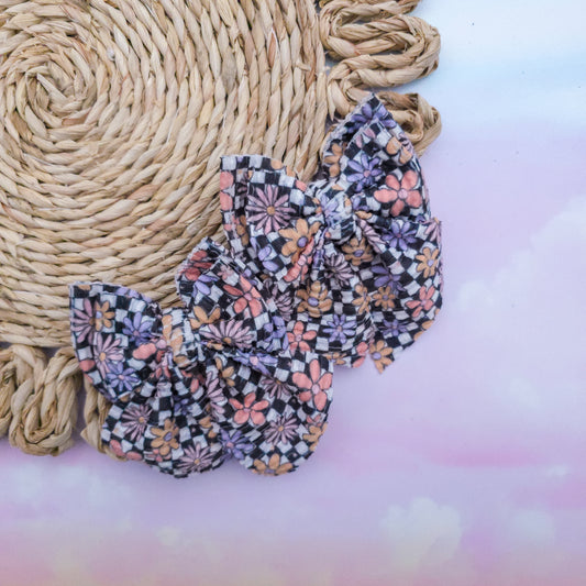 Checkered Daisies Double Sailor Piggies