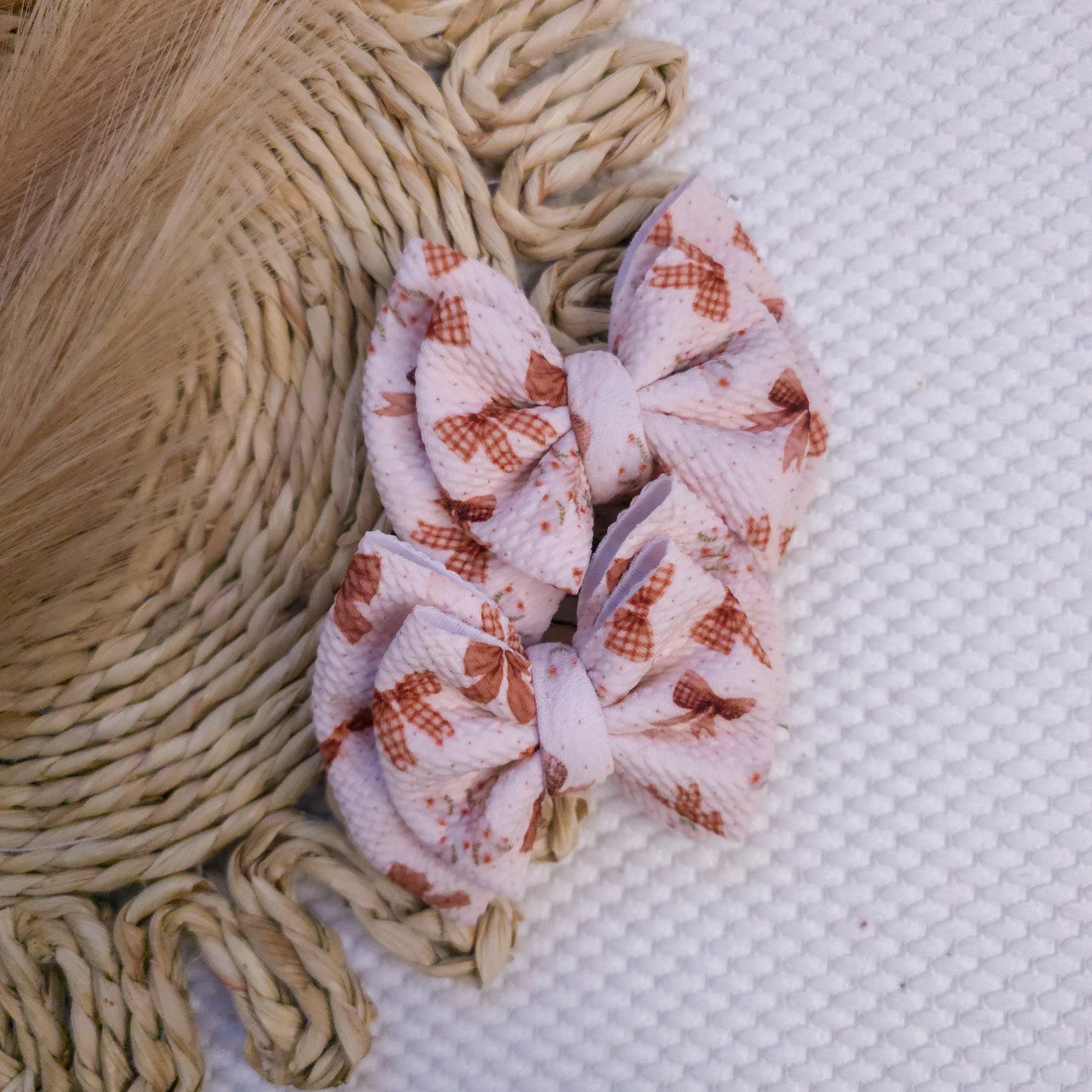 Neutral Bows Double Piggies