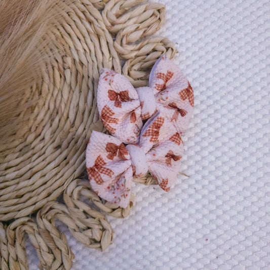 Neutral Bows Piggies